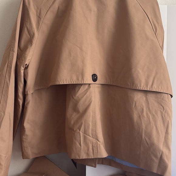 NWT. White House Black Market Tan Trench Coat - Picture 5 of 7
